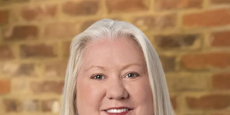 Ashley Davis headshot